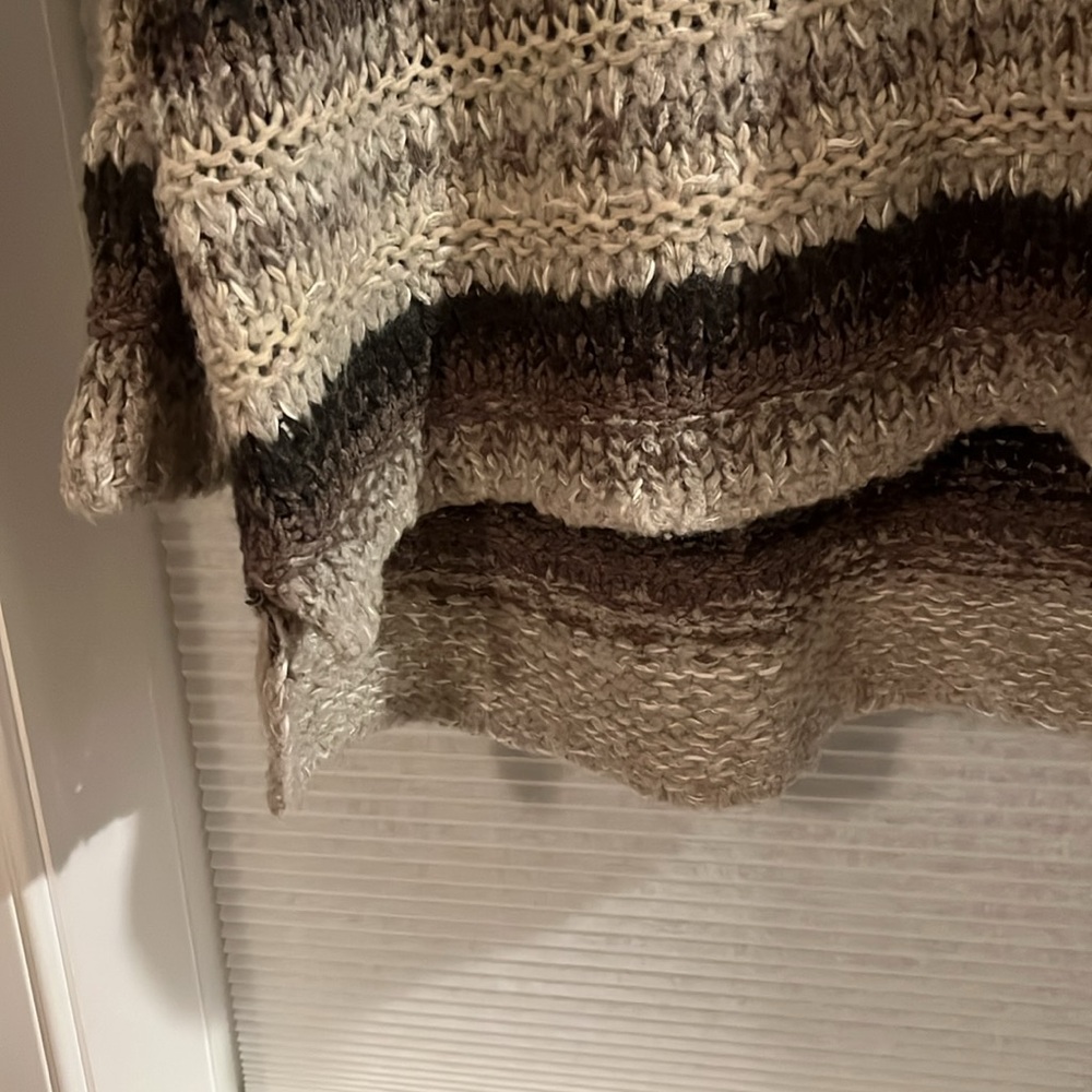 Oversized slouchy off the shoulder acrylic blend sweater - Picture 3 of 4